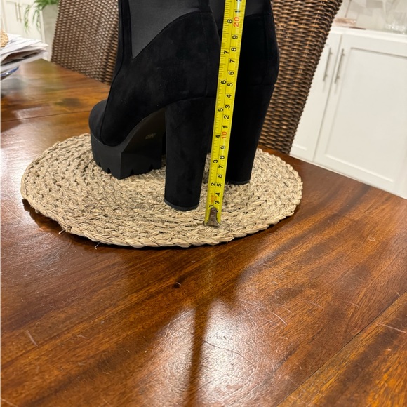 Only Maker Black Suede 5.5” platform bootie size 13 - Picture 4 of 4